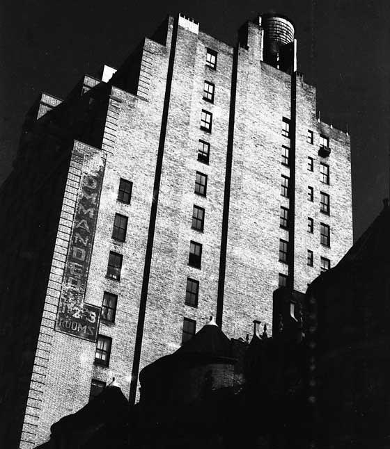 Commander Hotel