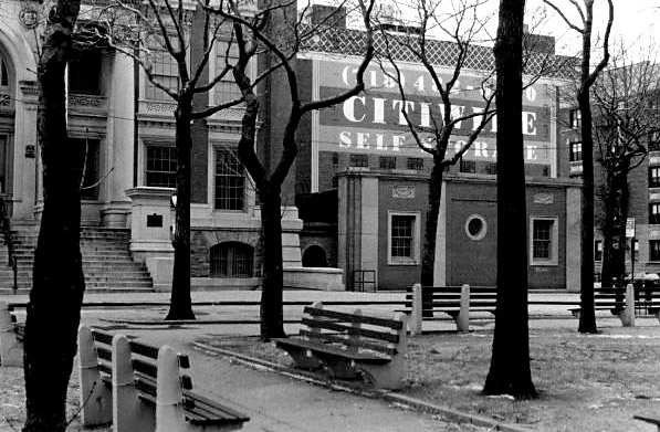 Court square © 1999 wrg
